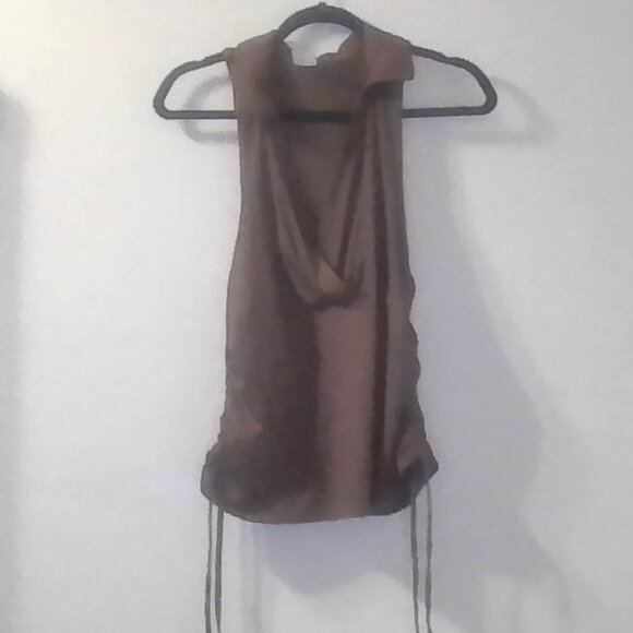 Sleeveless Top - Picture 1 of 5